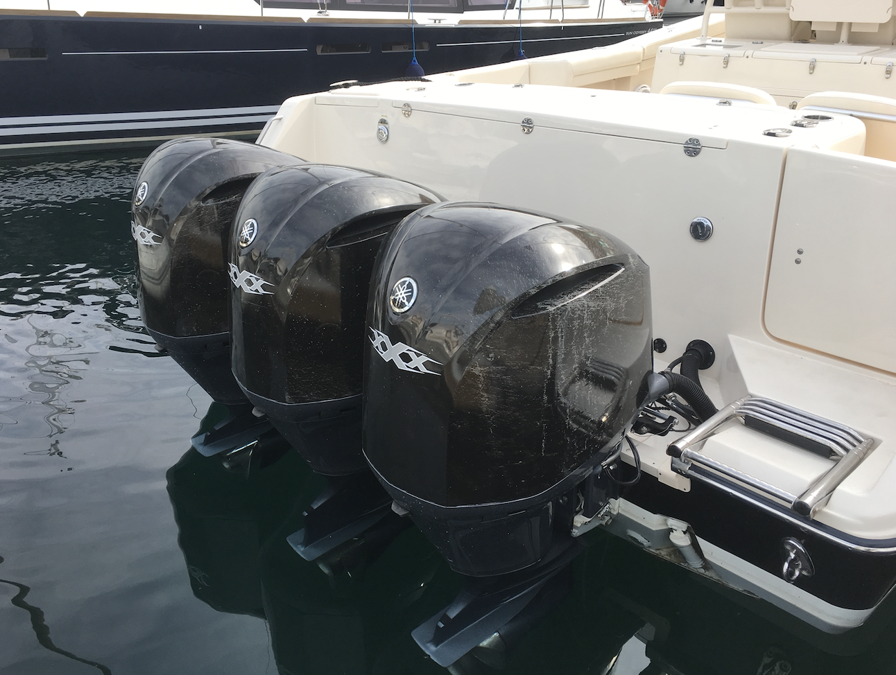 Custom Boat Wrap